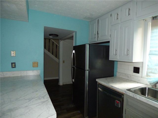 1572 Circlestone Drive, Stone Mountain, GA 30088