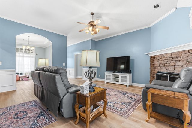 309 Audrey Way, Kathleen, GA 31047