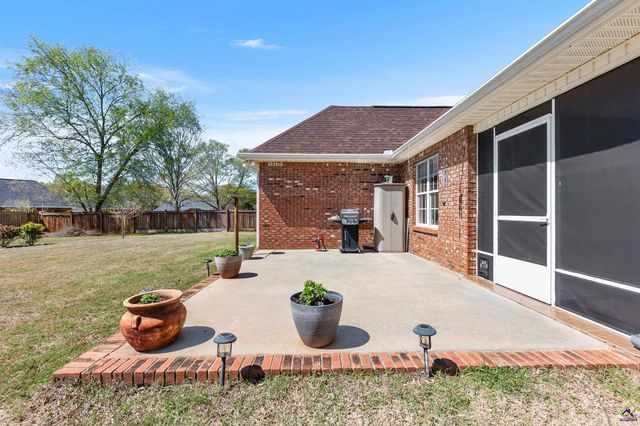 309 Audrey Way, Kathleen, GA 31047