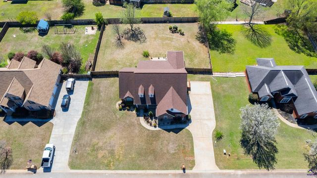 309 Audrey Way, Kathleen, GA 31047