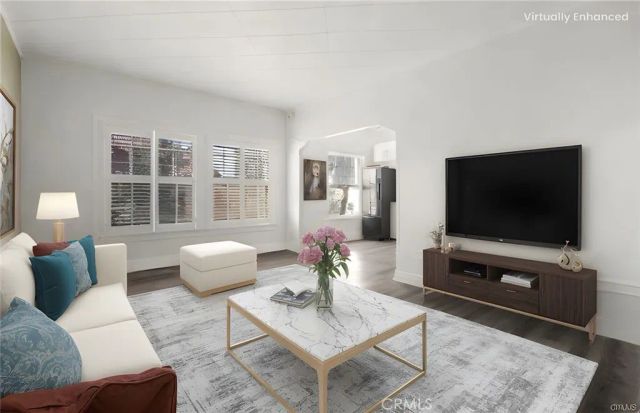 2121 James M Wood Boulevard 221, Los Angeles, CA 90006