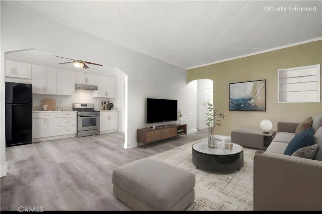 2121 James M Wood Boulevard 221, Los Angeles, CA 90006