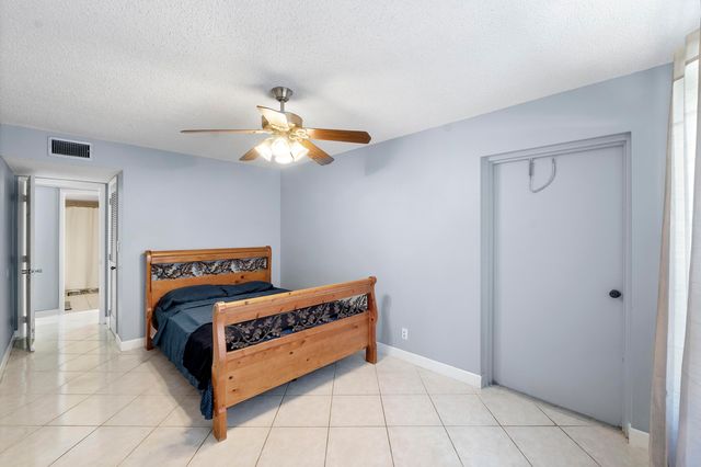 4148 NW 90th Avenue 201, Coral Springs, FL 33065