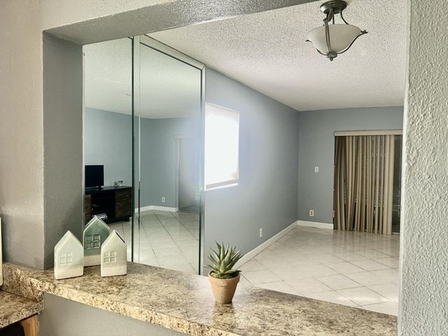 4148 NW 90th Avenue 201, Coral Springs, FL 33065