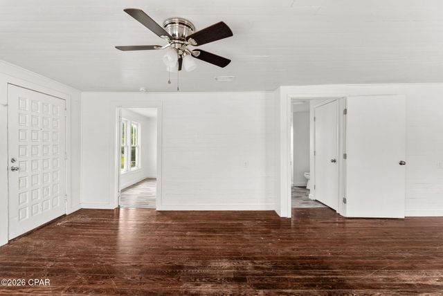 235 Central Avenue, Panama City, FL 32401