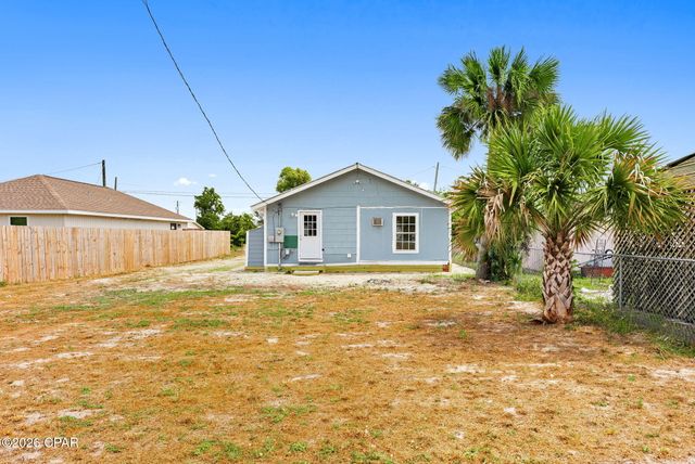 235 Central Avenue, Panama City, FL 32401