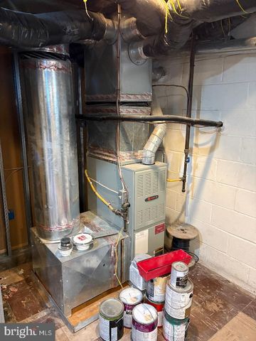 2703 CRESTON RD, Baltimore, MD 21222