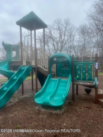 13 Helene Court, Tinton Falls, NJ 07724