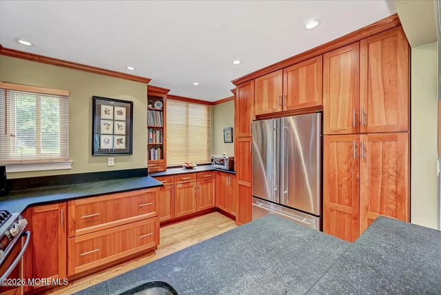 13 Helene Court, Tinton Falls, NJ 07724