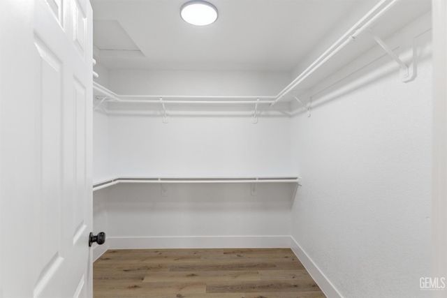 1512 Wedgewood Drive, Bakersfield, CA 93311