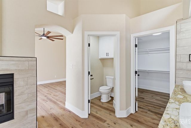 1512 Wedgewood Drive, Bakersfield, CA 93311