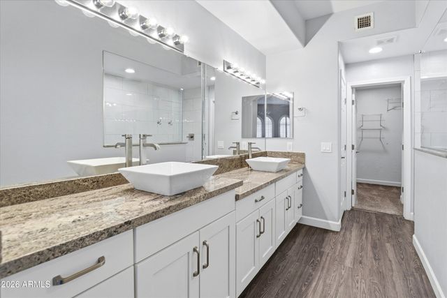 5015 E CHEYENNE Drive 17, Phoenix, AZ 85044