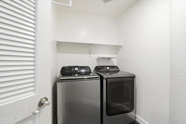 5015 E CHEYENNE Drive 17, Phoenix, AZ 85044