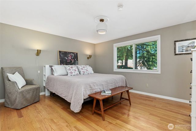 16242 NE 30th Street, Bellevue, WA 98008