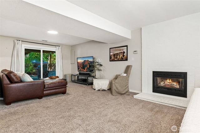 16242 NE 30th Street, Bellevue, WA 98008