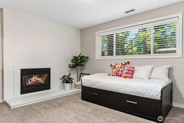 16242 NE 30th Street, Bellevue, WA 98008