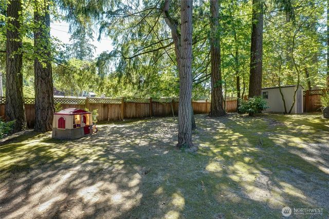 16242 NE 30th Street, Bellevue, WA 98008
