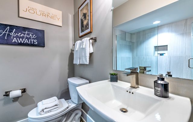 611 27th Ave, N, Nashville, TN 37209