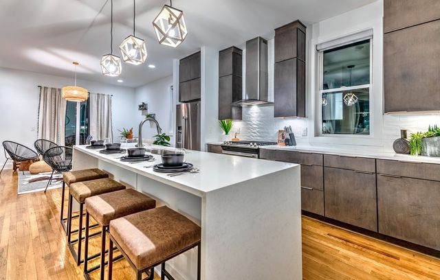 611 27th Ave, N, Nashville, TN 37209