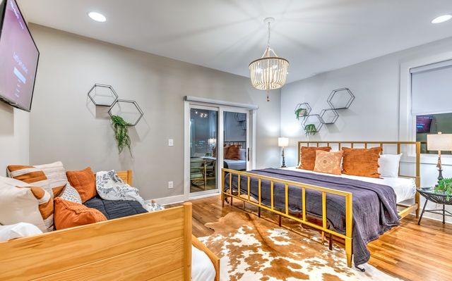 611 27th Ave, N, Nashville, TN 37209