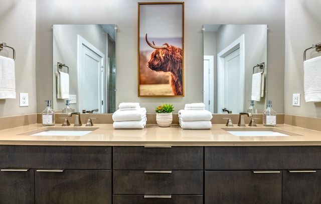 611 27th Ave, N, Nashville, TN 37209