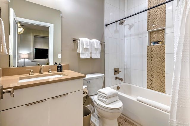 611 27th Ave, N, Nashville, TN 37209