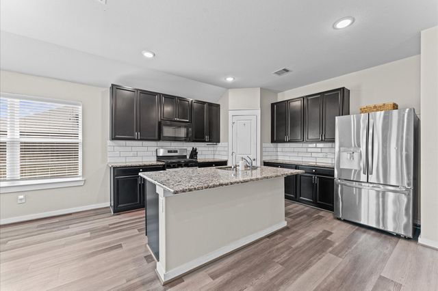 31502 Kailua Drive, Hockley, TX 77447