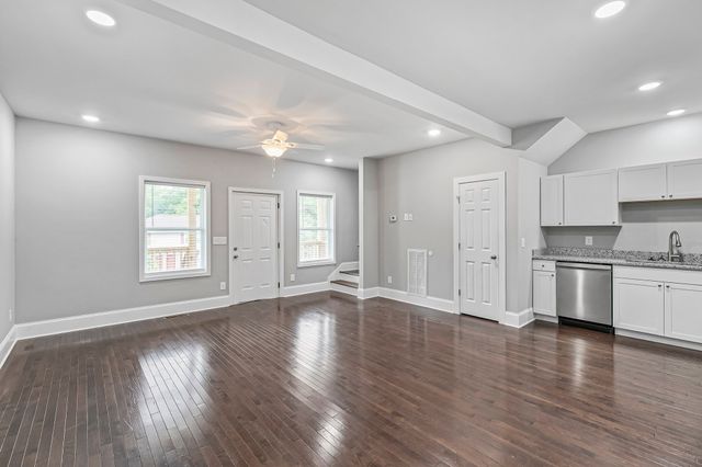 434 Caldwell Dr, Columbia, TN 38401