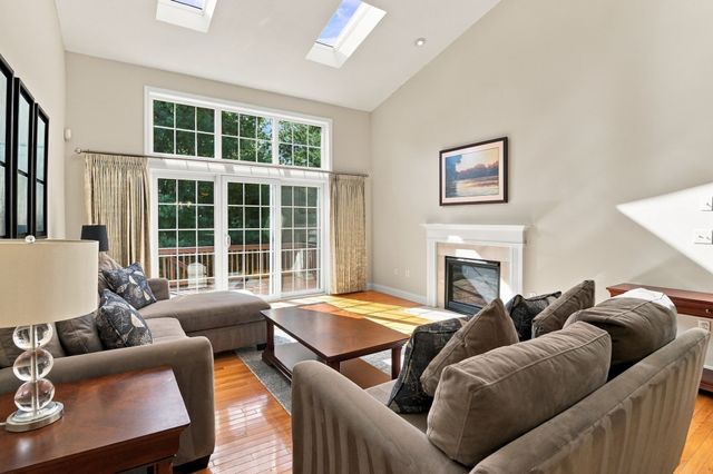1 Hawthorne Path 1, Milford, MA 01757