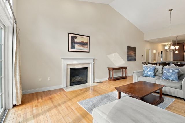 1 Hawthorne Path 1, Milford, MA 01757