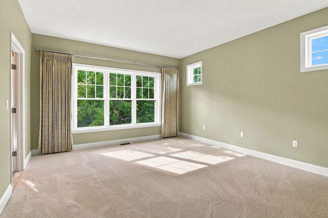 1 Hawthorne Path 1, Milford, MA 01757