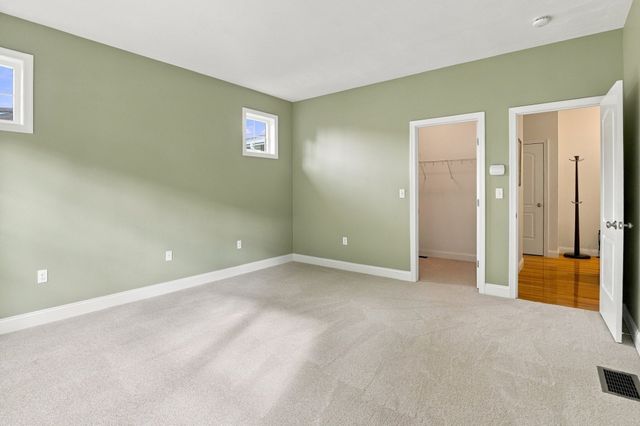 1 Hawthorne Path 1, Milford, MA 01757
