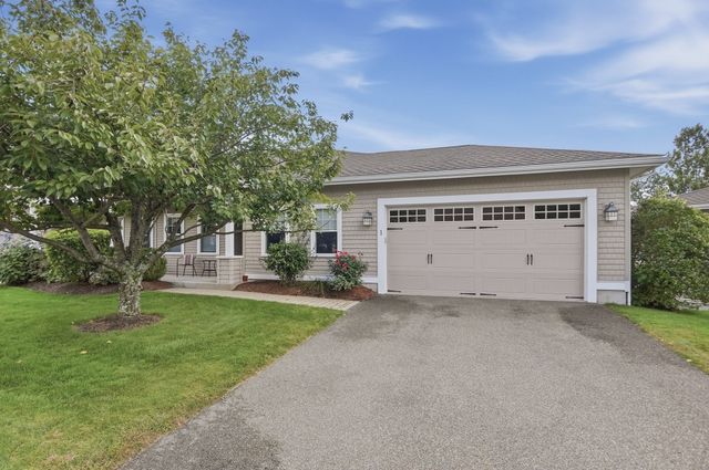 1 Hawthorne Path 1, Milford, MA 01757