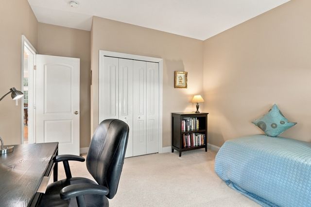 1 Hawthorne Path 1, Milford, MA 01757