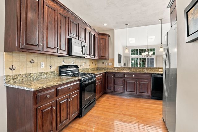 1 Hawthorne Path 1, Milford, MA 01757