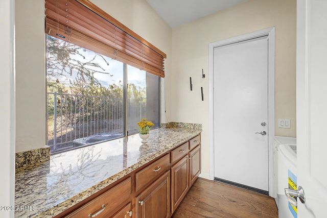 11156 E DALE Lane, Scottsdale, AZ 85262