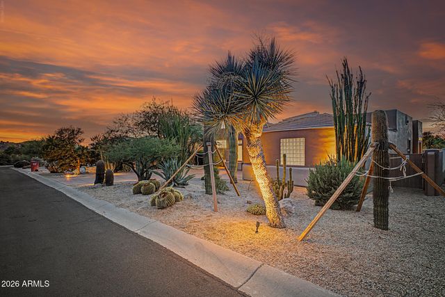 11156 E DALE Lane, Scottsdale, AZ 85262