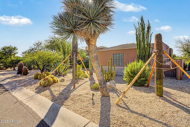 11156 E DALE Lane, Scottsdale, AZ 85262