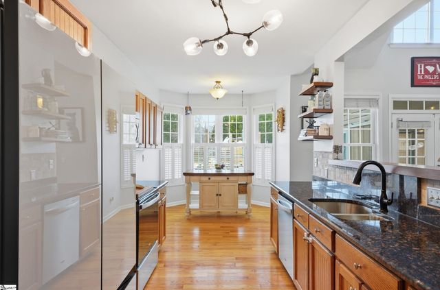 1080 Corie Crest Drive, Boiling Springs, SC 29316