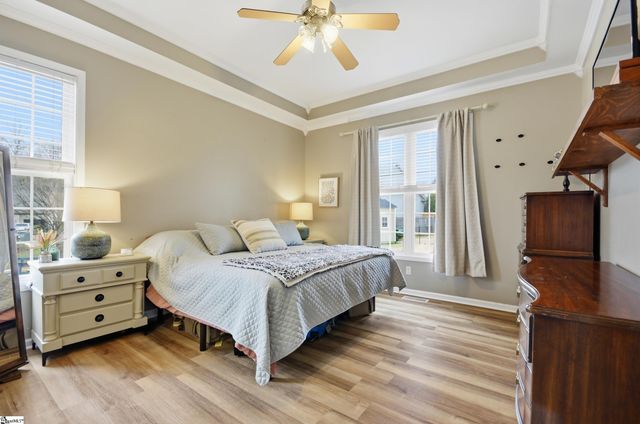 1080 Corie Crest Drive, Boiling Springs, SC 29316