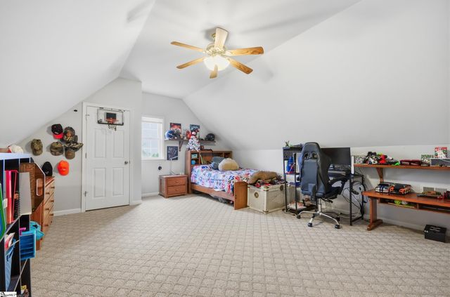 1080 Corie Crest Drive, Boiling Springs, SC 29316