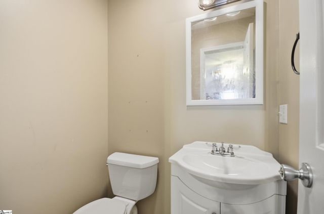 1080 Corie Crest Drive, Boiling Springs, SC 29316