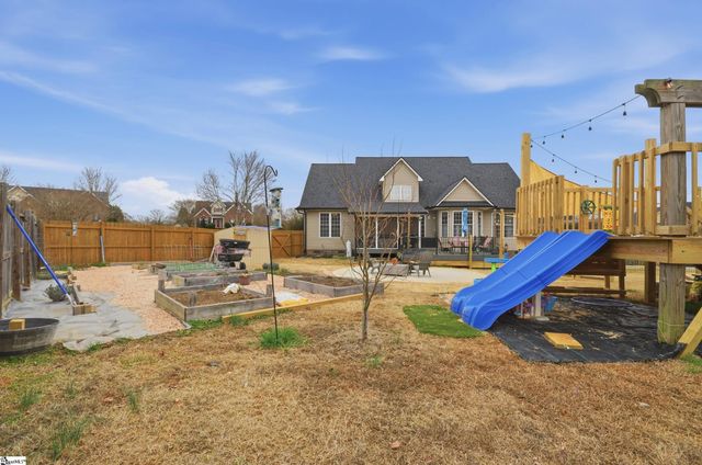 1080 Corie Crest Drive, Boiling Springs, SC 29316