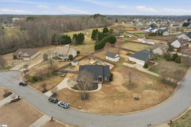 1080 Corie Crest Drive, Boiling Springs, SC 29316