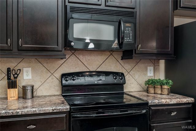 1252 Maxwell, Tuscaloosa, AL 35405