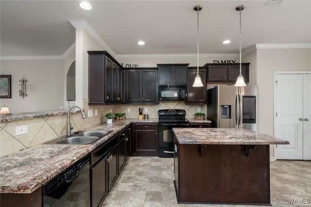 1252 Maxwell, Tuscaloosa, AL 35405