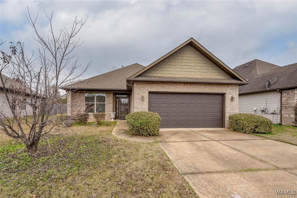 1252 Maxwell, Tuscaloosa, AL 35405