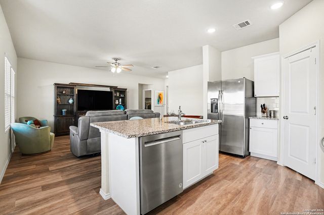 238 Holland Park, Schertz, TX 78108