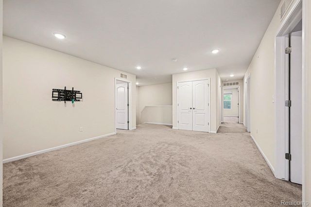 58574 Blackstone Way, Lyon Charter Township, MI 48178