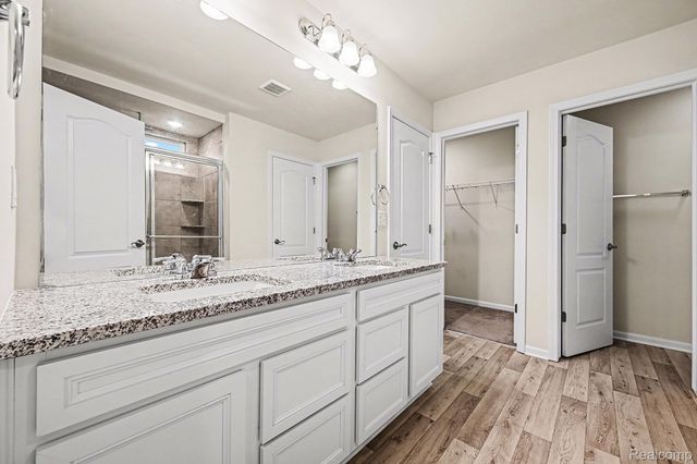 58574 Blackstone Way, Lyon Charter Township, MI 48178